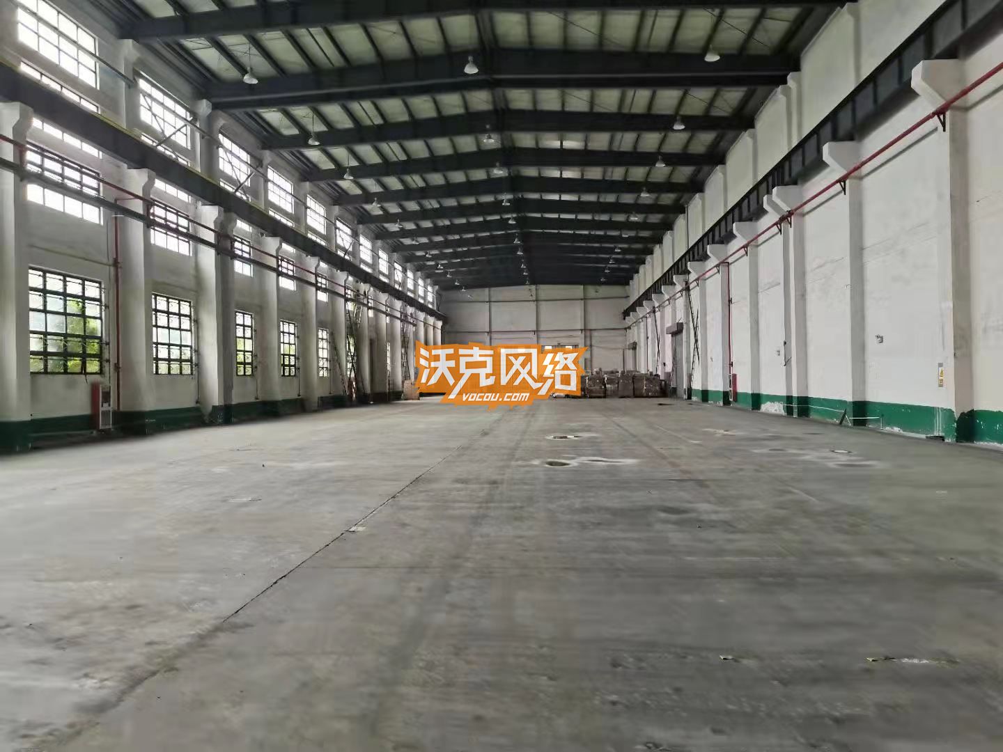 吴江松陵单层厂房2000平米起出租